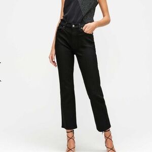 NWT! 7 For All Mankind high waisted cropped straight jean in black. Sz 24